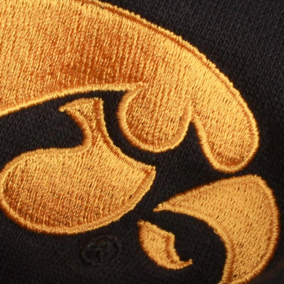 Outlet β€οΈ Colosseum π© Women's Stadium Athletic Black Iowa Hawkeyes Arched Name Full-Zip Hoodie π 6 Outlet β€οΈ Colosseum π© Women's Stadium Athletic Black Iowa Hawkeyes Arched Name Full-Zip Hoodie π - Image 4